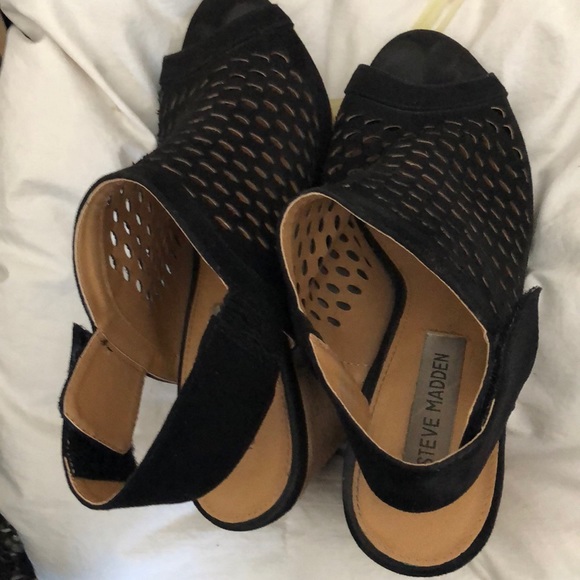 Steve Madden - Picture 2 of 3